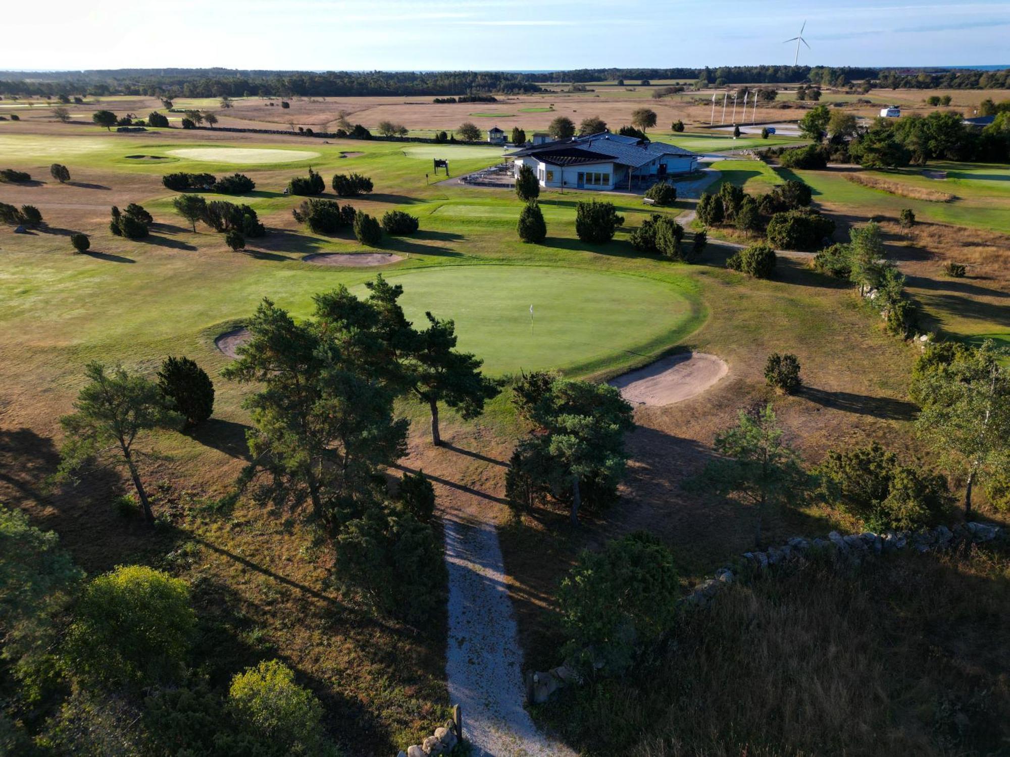 Naer Golfklubb Stugbyn Hotell Ljugarn Eksteriør bilde
